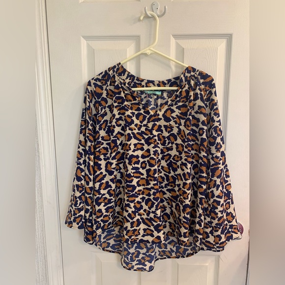 NWOT Karlie Blouse - Picture 1 of 6
